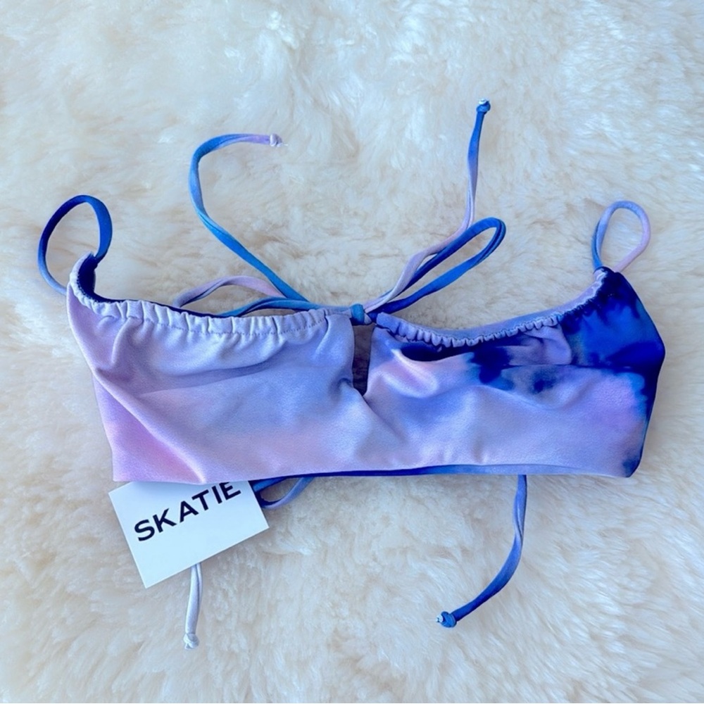 XS Skatie blue cloud bikini top